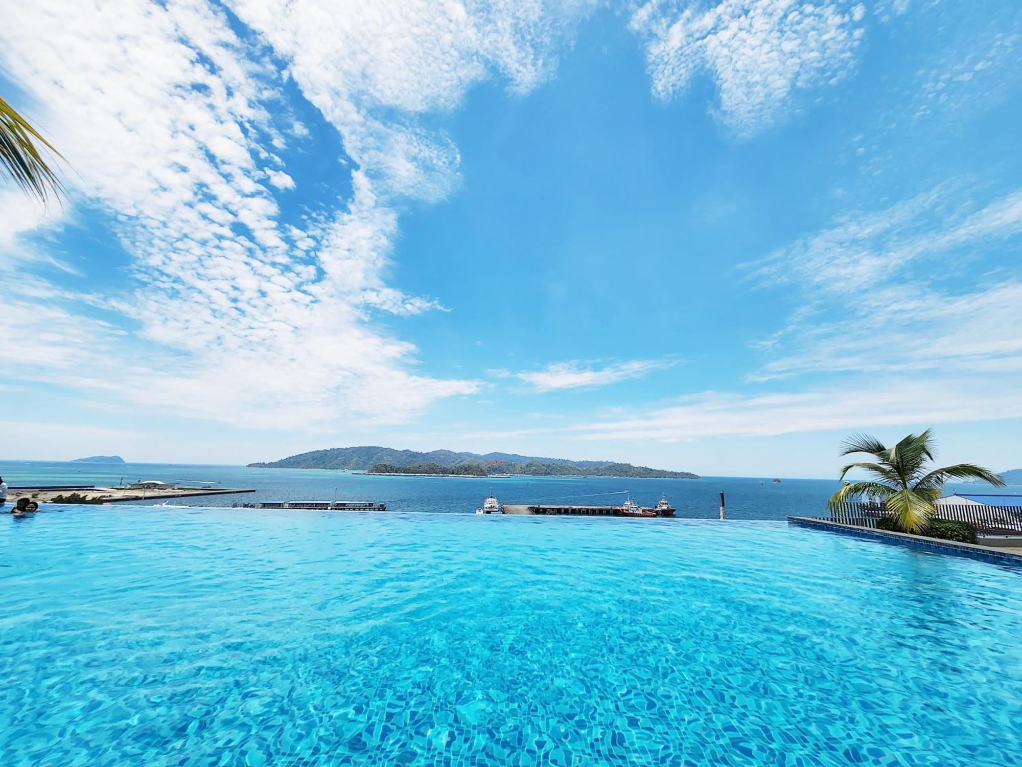 Jesselton Quay Kota Kinabalu City Centre By Lw Suites Extérieur photo