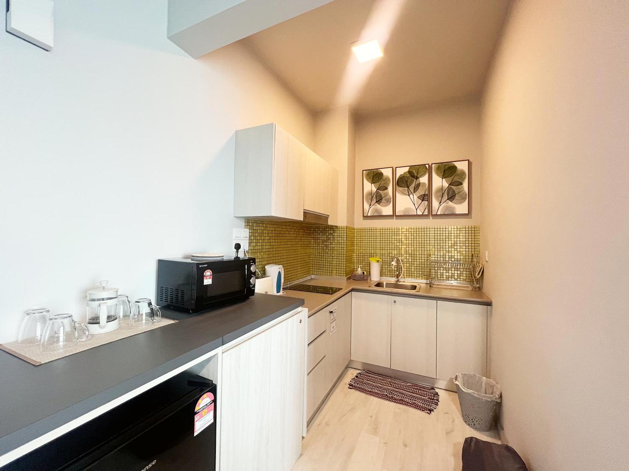 Jesselton Quay Kota Kinabalu City Centre By Lw Suites Extérieur photo