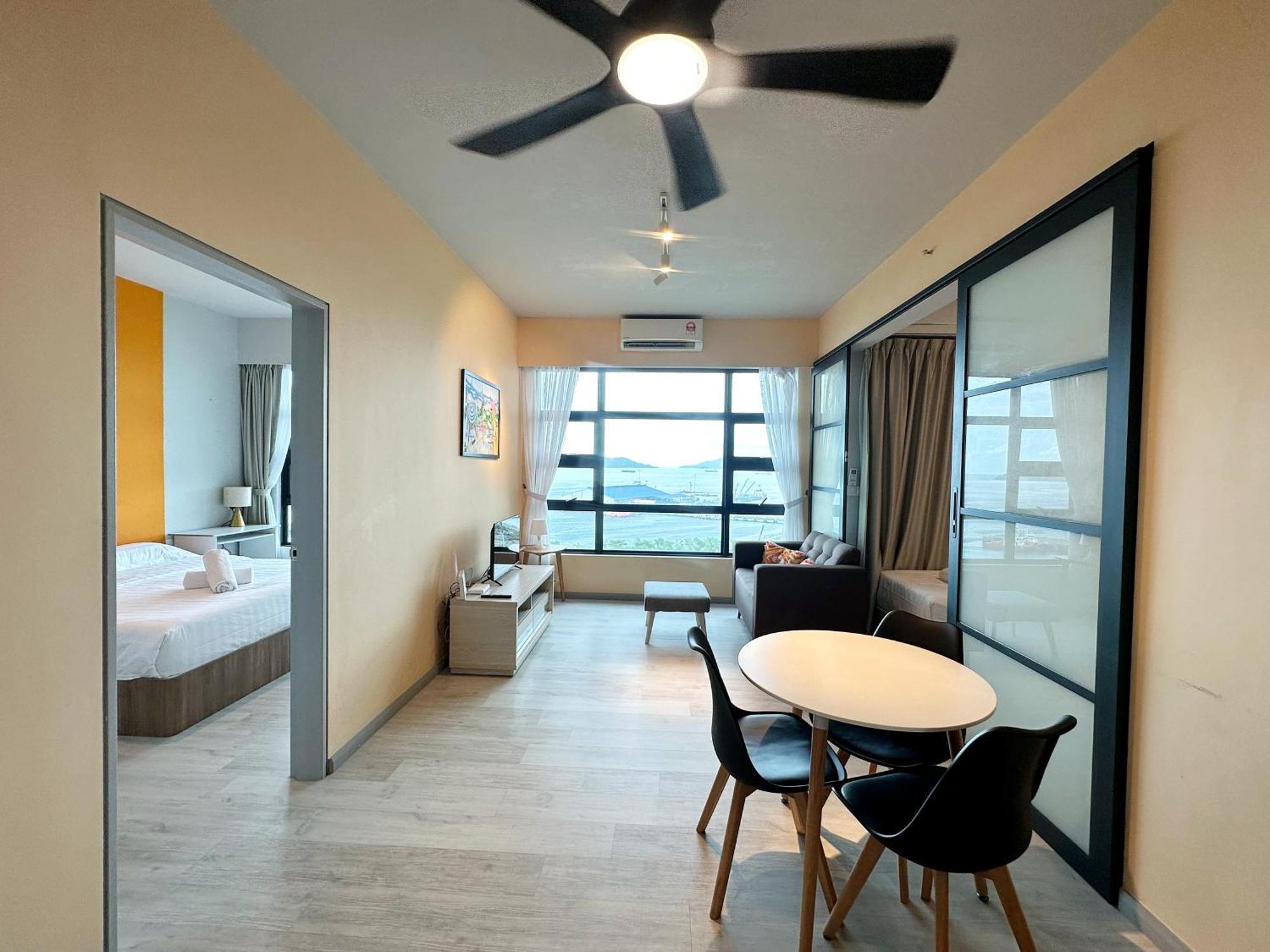 Jesselton Quay Kota Kinabalu City Centre By Lw Suites Extérieur photo